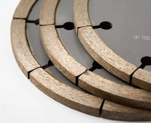 besta blaðið til að skera keramikflísar