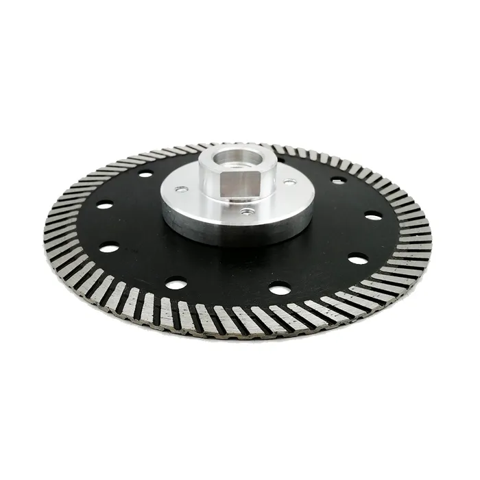 Demantasagarblað með 4 staðsetningargötum